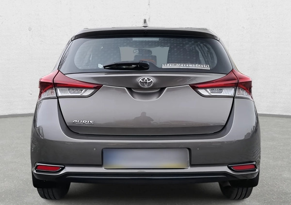 Toyota Auris cena 47900 przebieg: 200000, rok produkcji 2016 z Kołaczyce małe 191